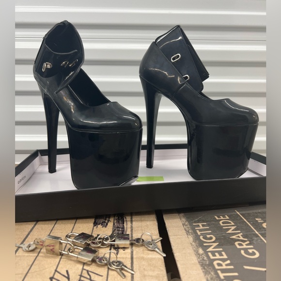 Pleaser Devious Tramp Platform Heels Size 8 - Picture 6 of 9